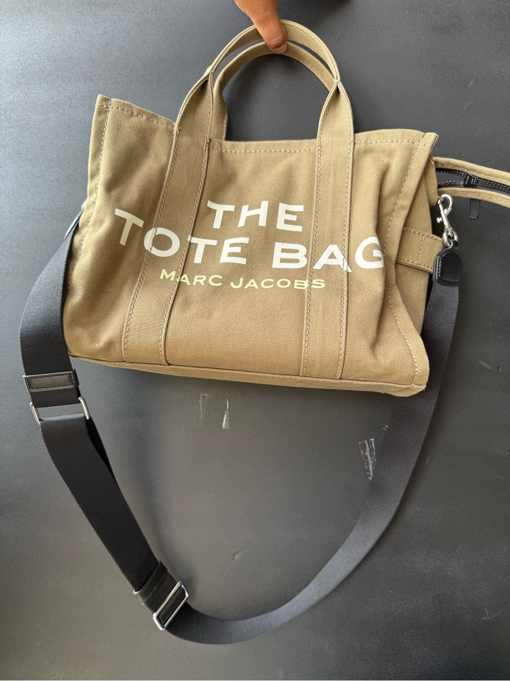 Marc Jacobs Tote Bag in Khaki with Black Strap